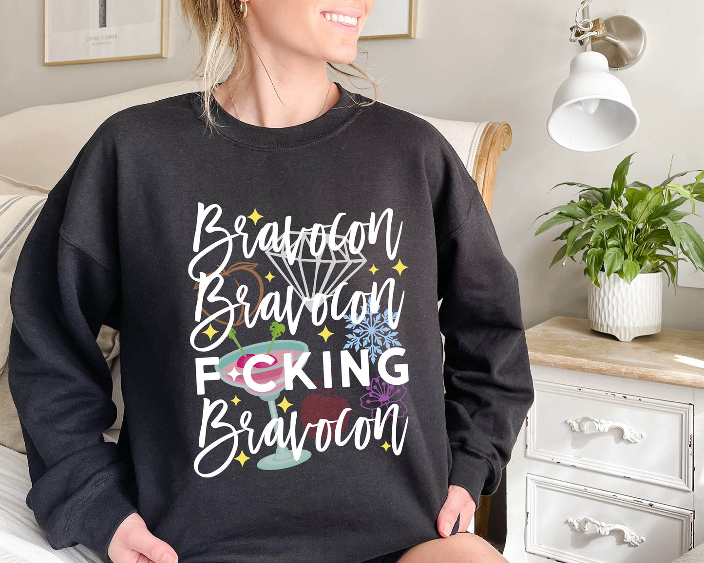 Bravocon 2025 Sweatshirt – Bravo Fan Crewneck